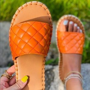 Leather camp sandals